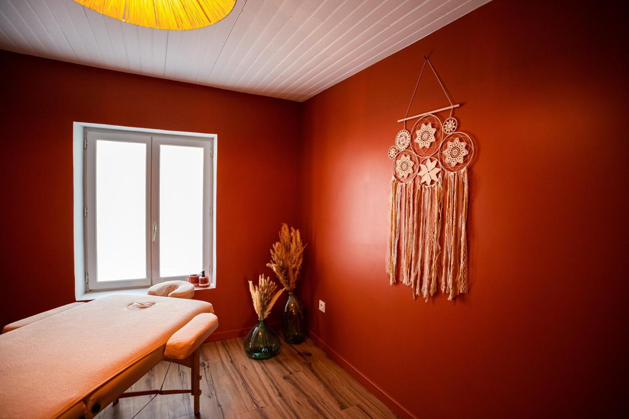 50 Nuances D'Amour - Jacuzzi / Massage / Cinema Moirans Eksteriør billede