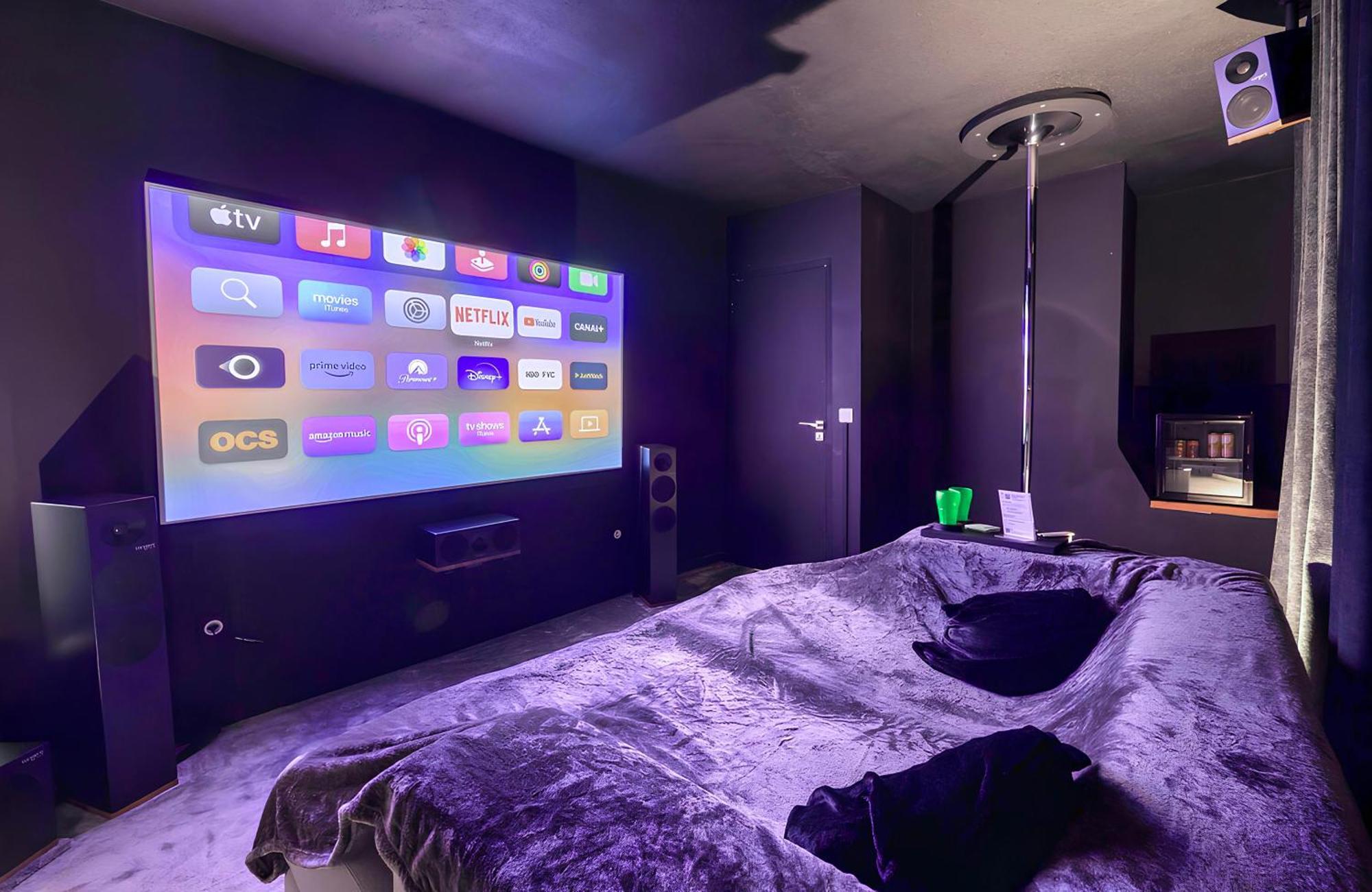 50 Nuances D'Amour - Jacuzzi / Massage / Cinema Moirans Eksteriør billede